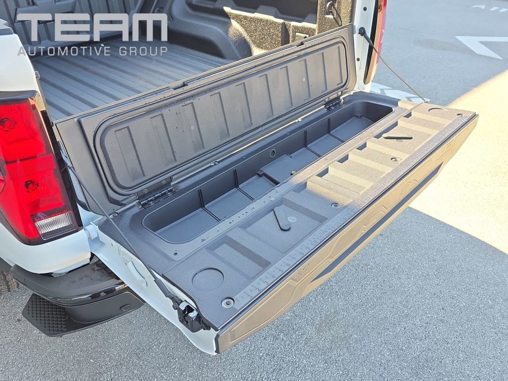 2026 Chevrolet Colorado Z71 - Photo 30