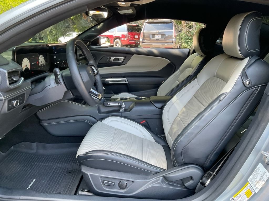 Used 2024 Silver Ford GT Premium image 30