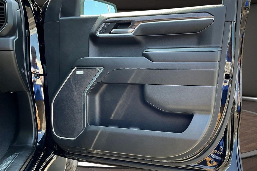 Used 2023 Black Chevrolet LTZ image 33