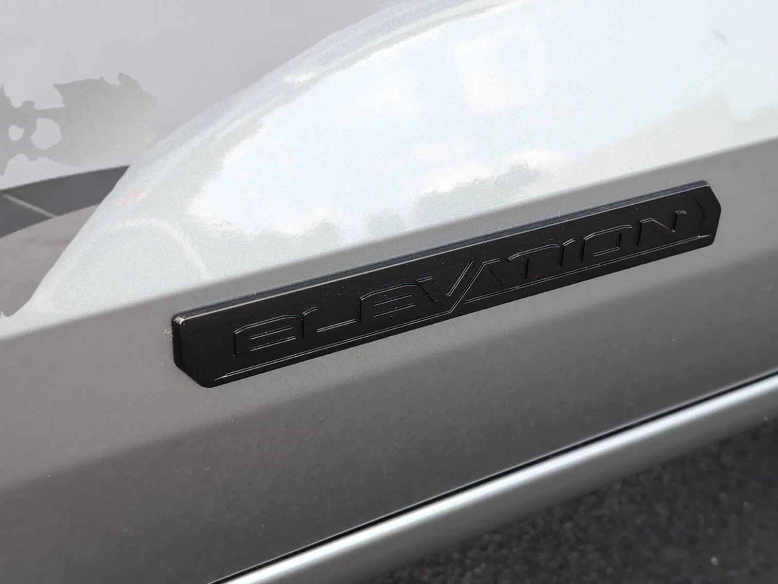 New 2026 Sterling Metallic GMC Elevation image 33