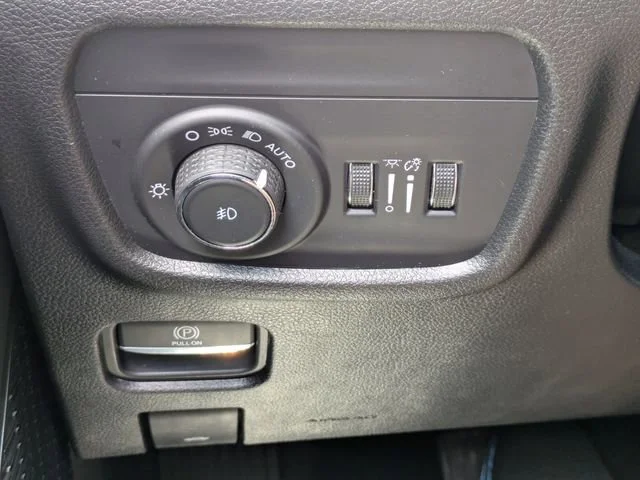 Used 2023 Gray Jeep Limited image 22