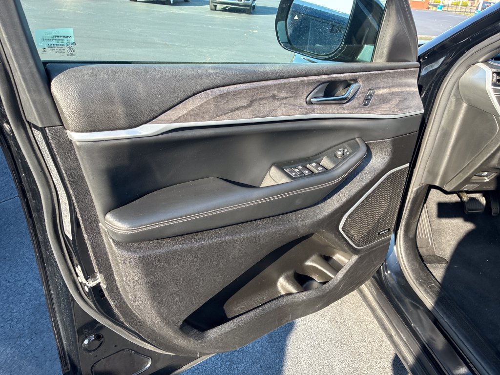 Used 2024 Black Jeep 4xe image 12