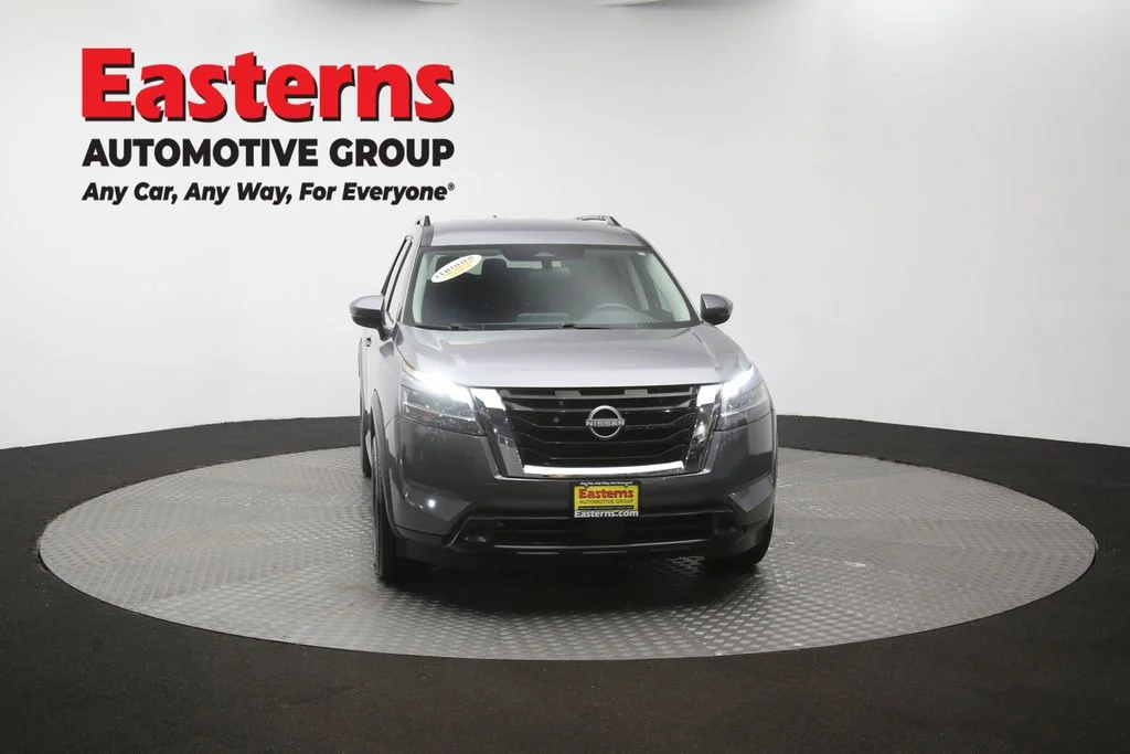 Used 2022 Gray Nissan SV image 52