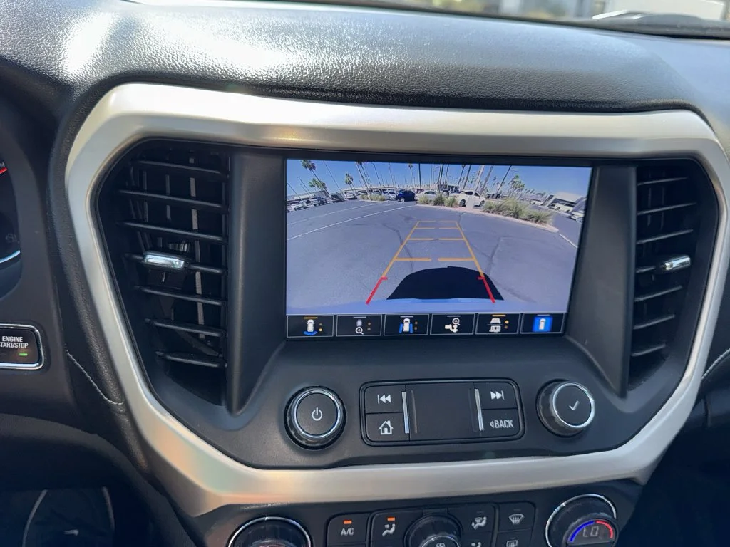 Used 2022 White GMC Denali image 15