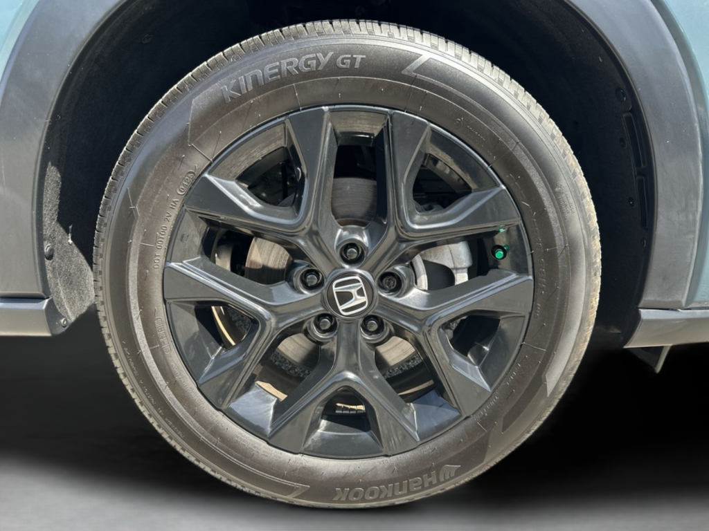 Used 2025 White Honda Sport image 39