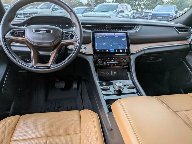 Used 2024 White Jeep Summit image 30