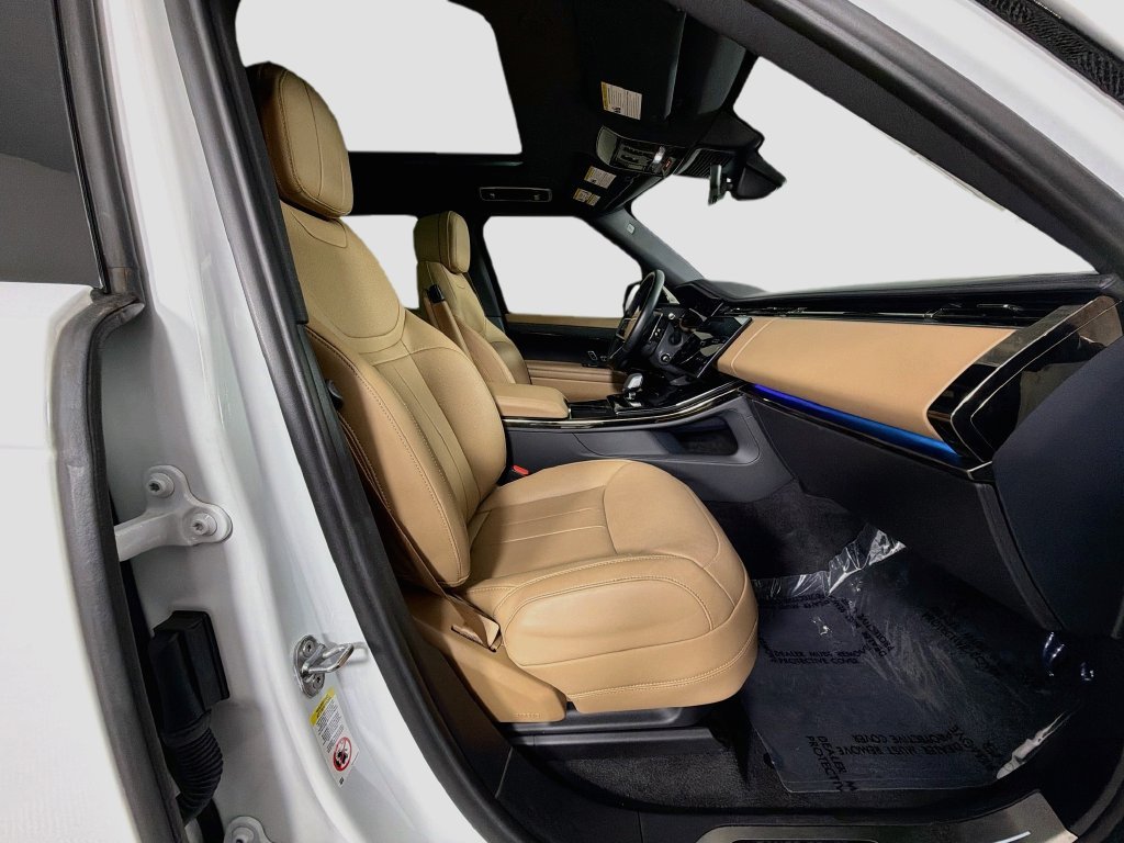 Certified Used 2025 White Land Rover SE image 31