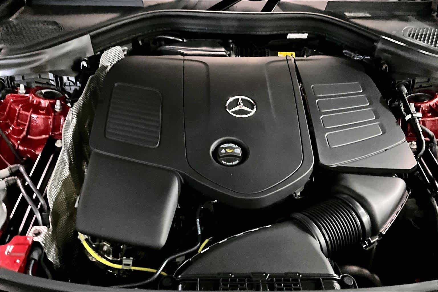 Used 2026 MANUFAKTUR Patagonia Red Metallic Mercedes-Benz GLC 300 image 15