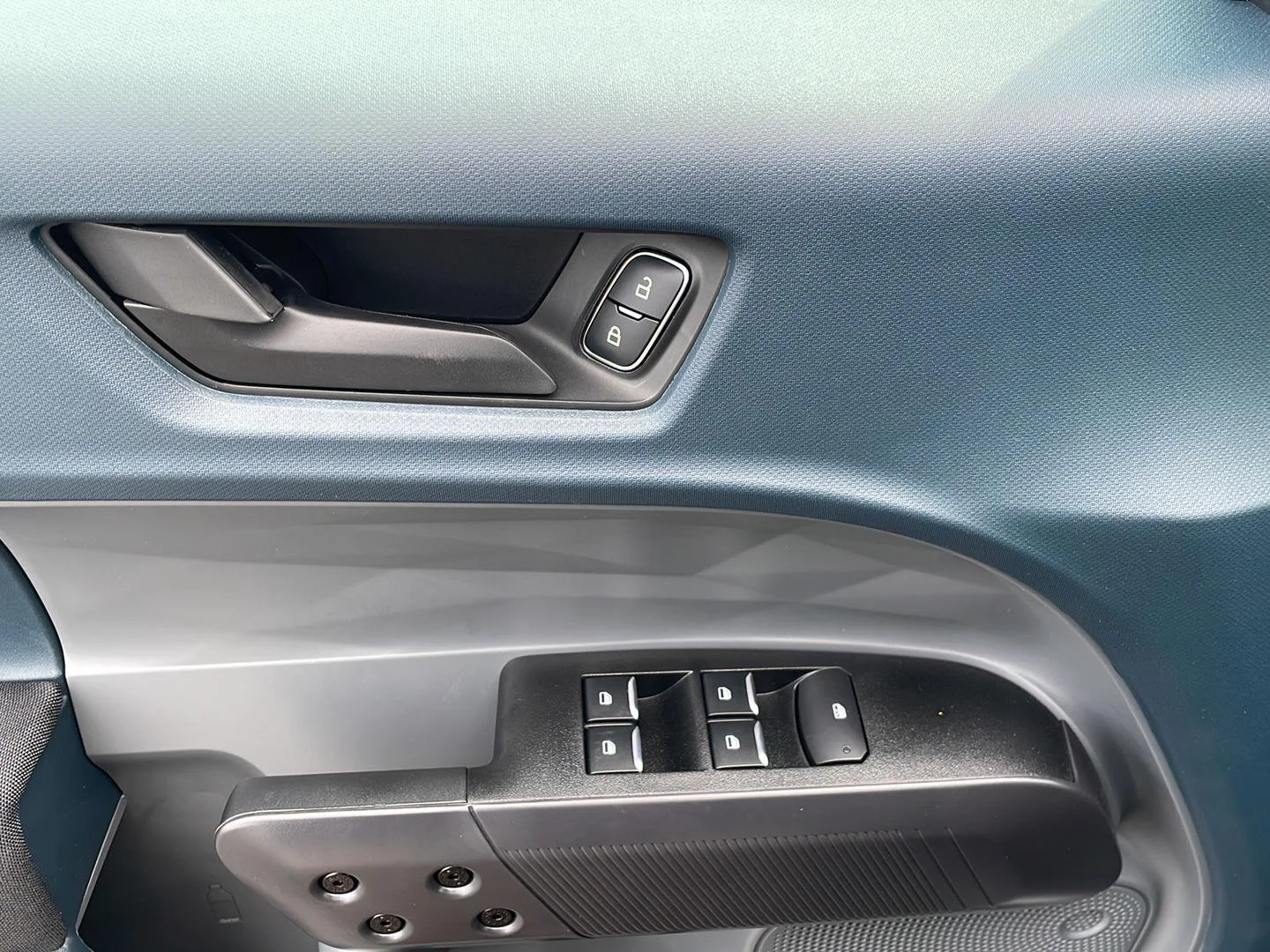 New 2026 Carbonized Gray Metallic Ford XL image 10
