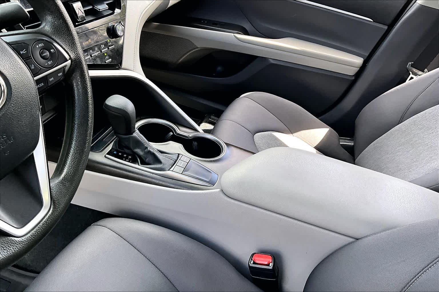 Used 2022 Predawn Gray Mica Toyota LE image 14