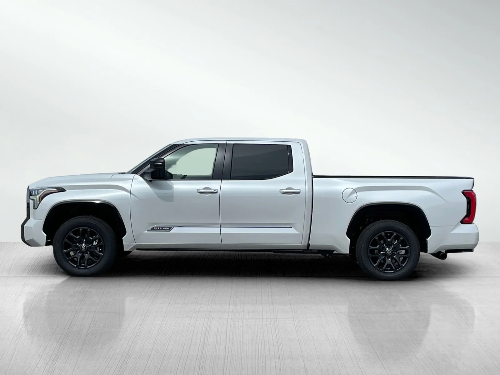 New 2026 Wind Chill Pearl Toyota Platinum image 6