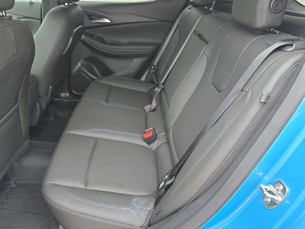 Used 2025 Blue Buick Sport Touring image 26