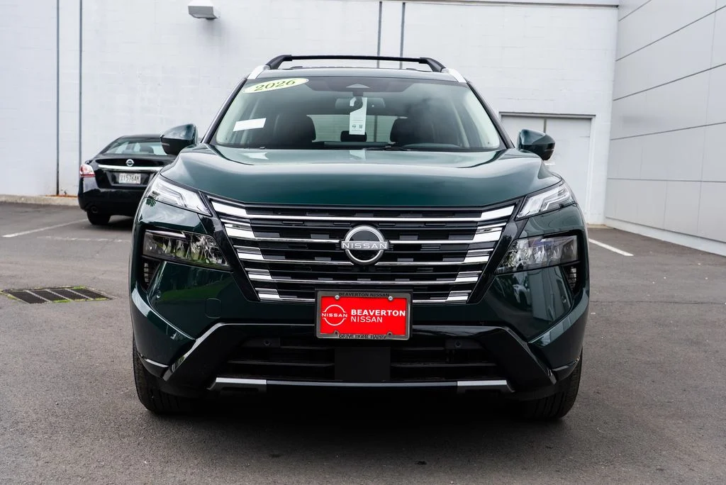 New 2026 Obsidian Green Pearl Nissan Platinum image 2
