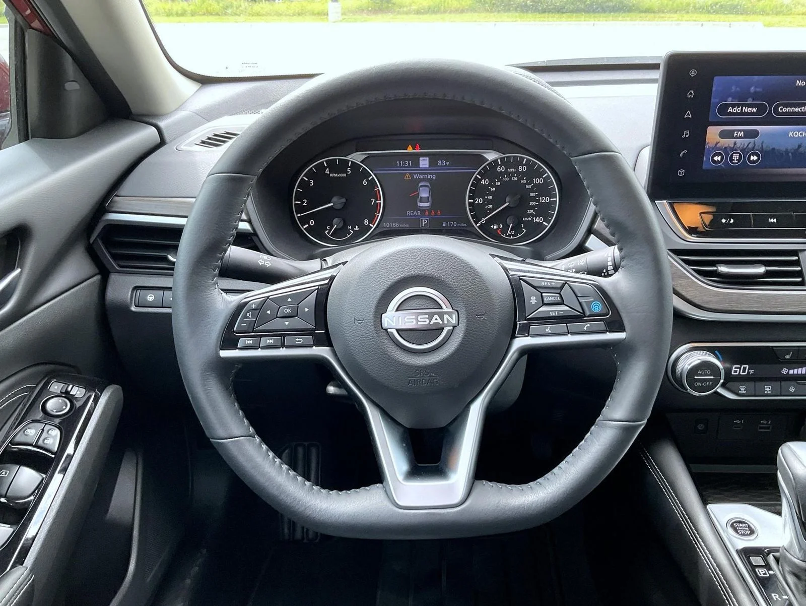 Used 2023 Red Nissan 2.5 SL image 11