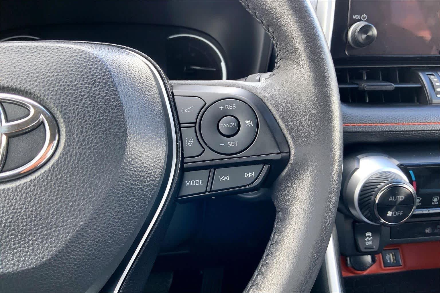 2024 Toyota RAV4 Adventure - Photo 24
