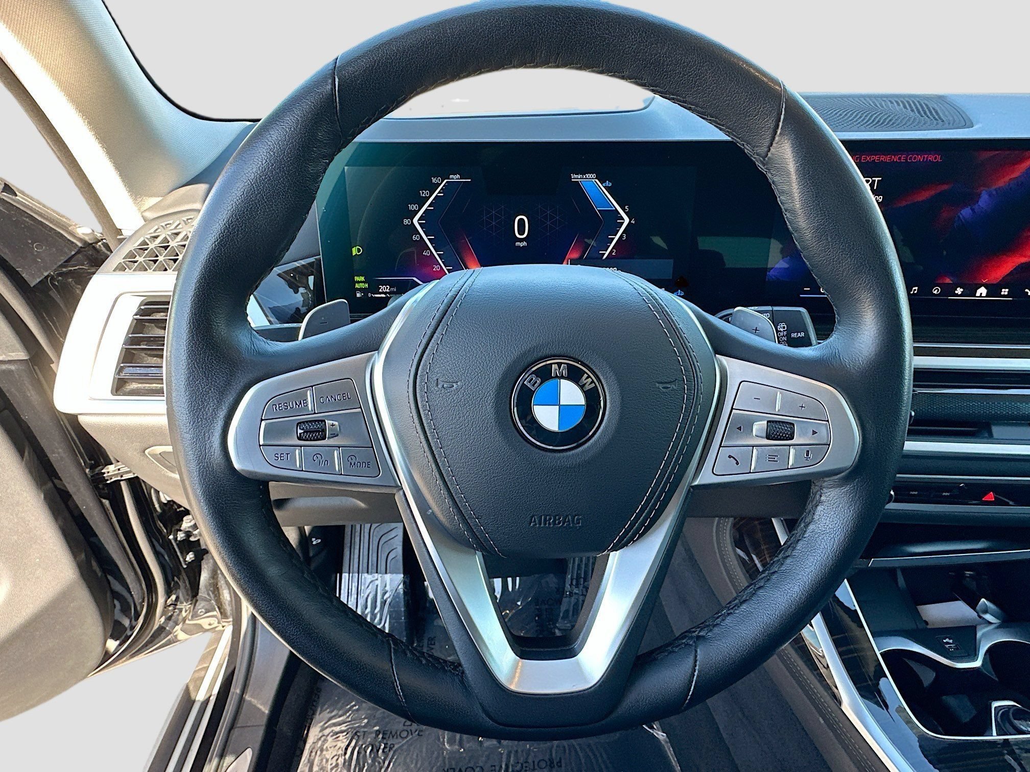 Used 2025 Black Sapphire Metallic BMW xDrive40i image 9