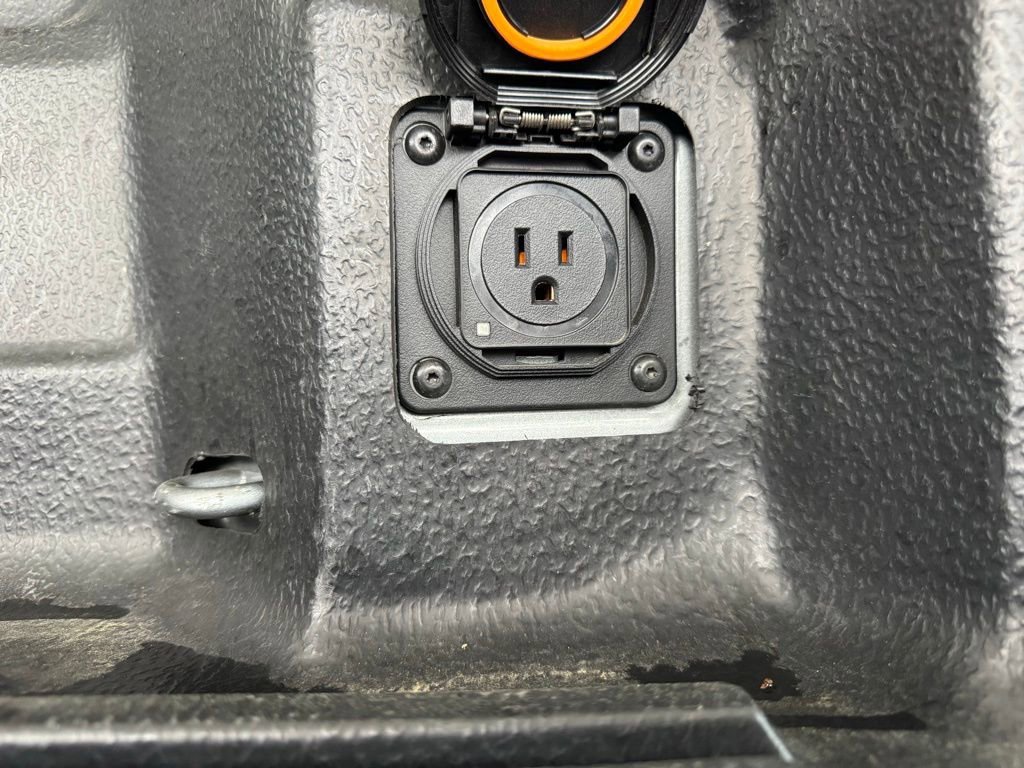 Used 2025 Sterling Gray Metallic Chevrolet LT image 10