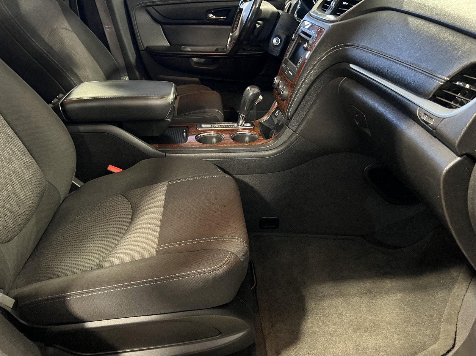 Used 2014 Black Granite Metallic Chevrolet LT image 15