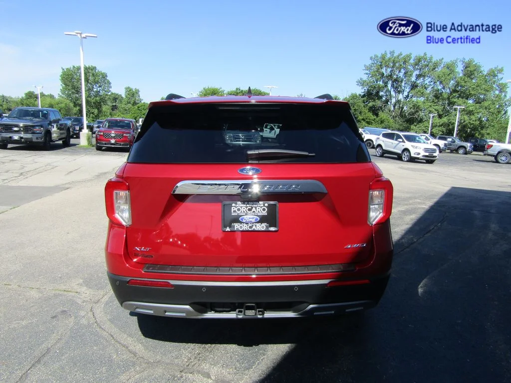 Certified Used 2024 Rapid Red Metallic Tinted Clearcoat Ford XLT image 5