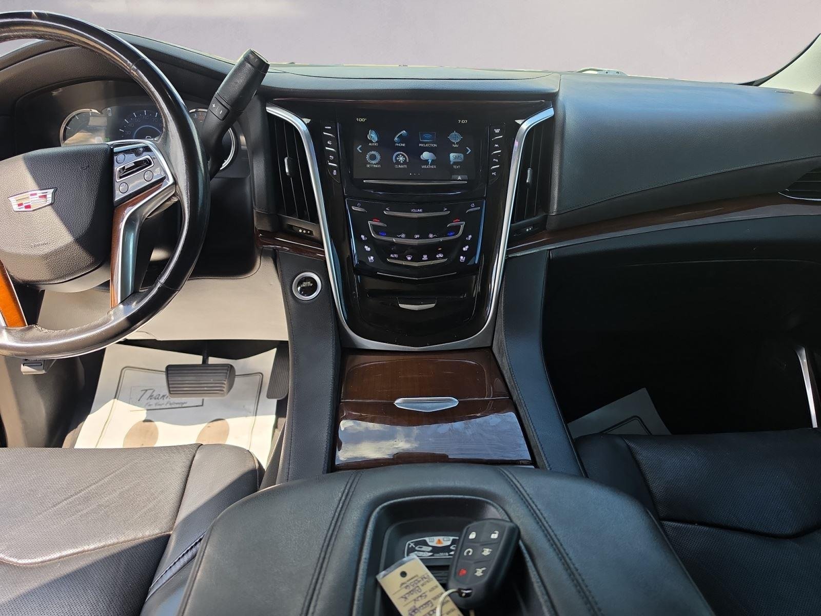 2018 Cadillac Escalade ESV Luxury - Photo 10