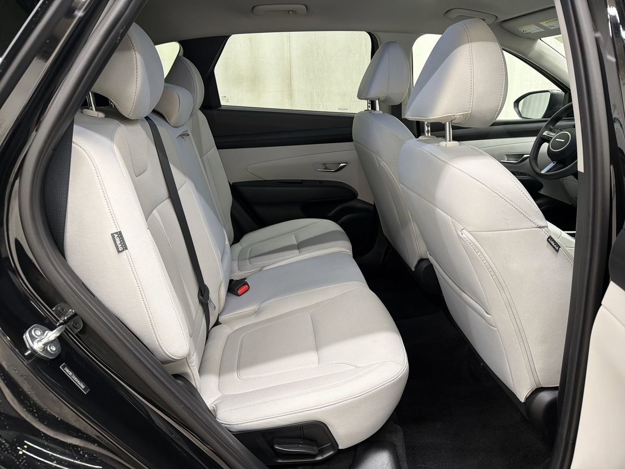 Certified Used 2025 Phantom Black Hyundai SEL image 19
