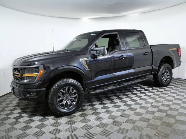 Used 2025  Ford Tremor image 5
