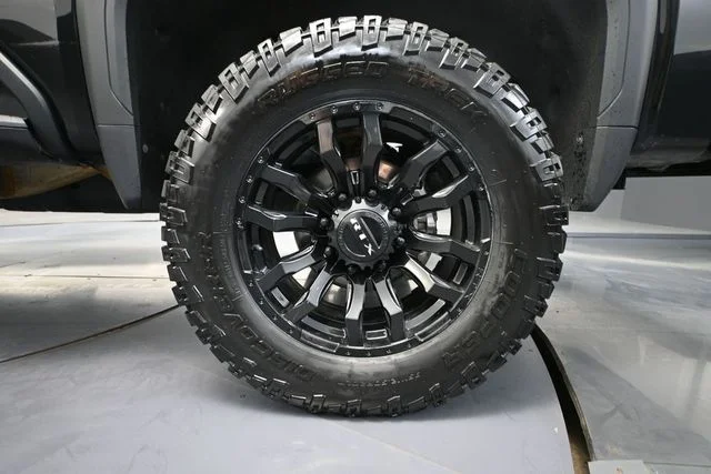 Used 2024 Black GMC AT4 image 16