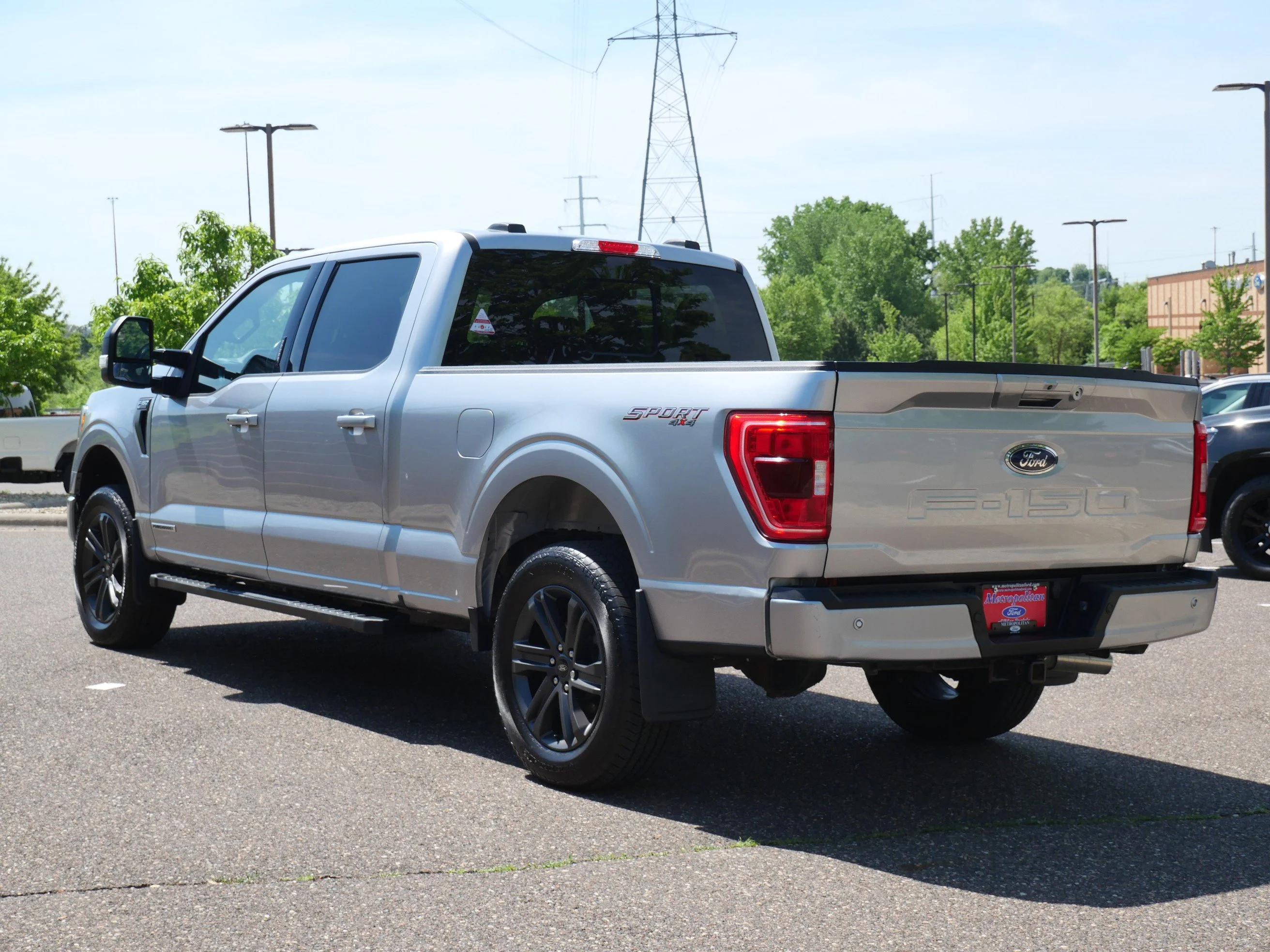 Certified Used 2023 Iconic Silver Metallic Ford XLT image 4
