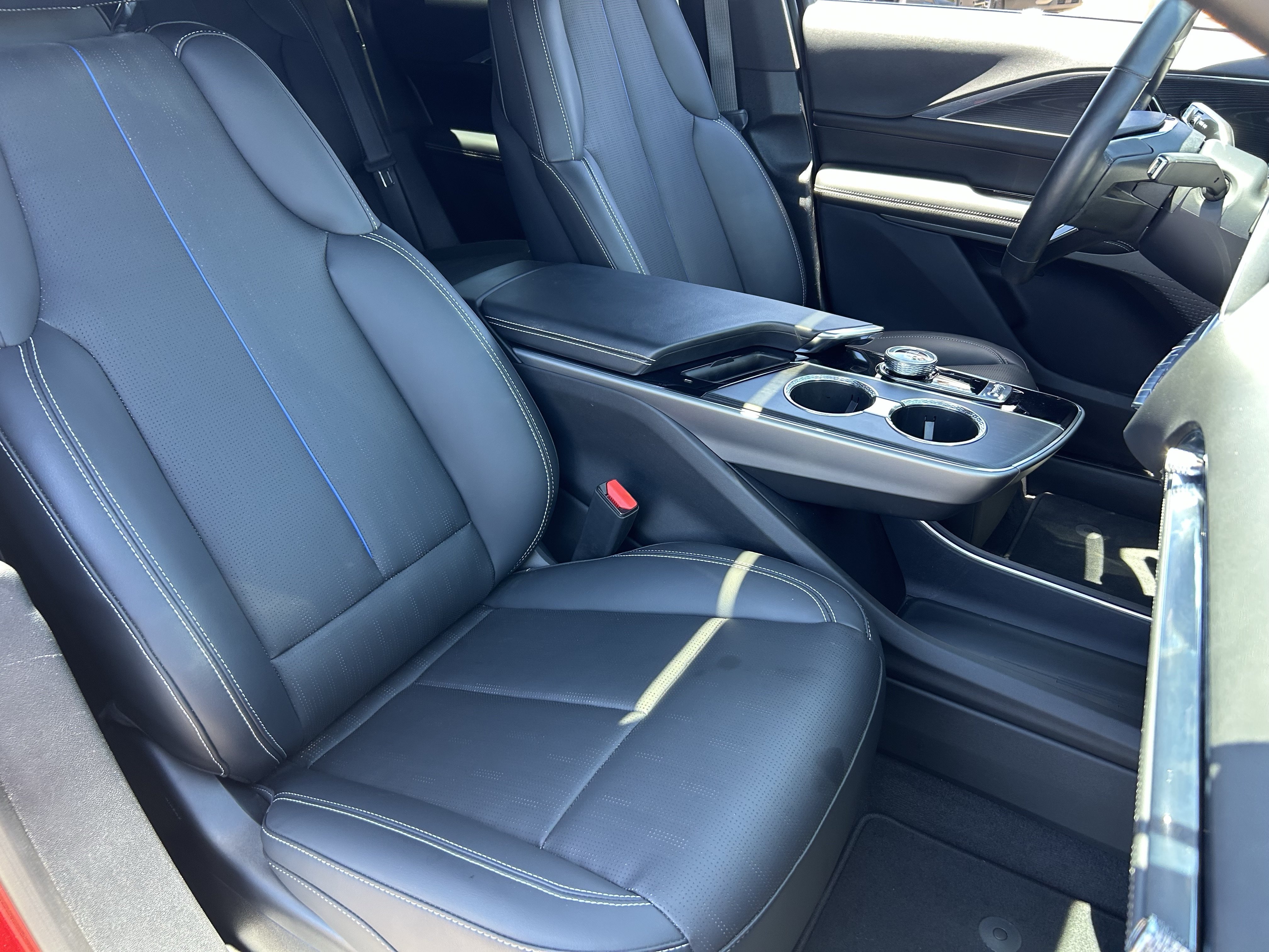 2024 Cadillac LYRIQ Sport 1 - Photo 12