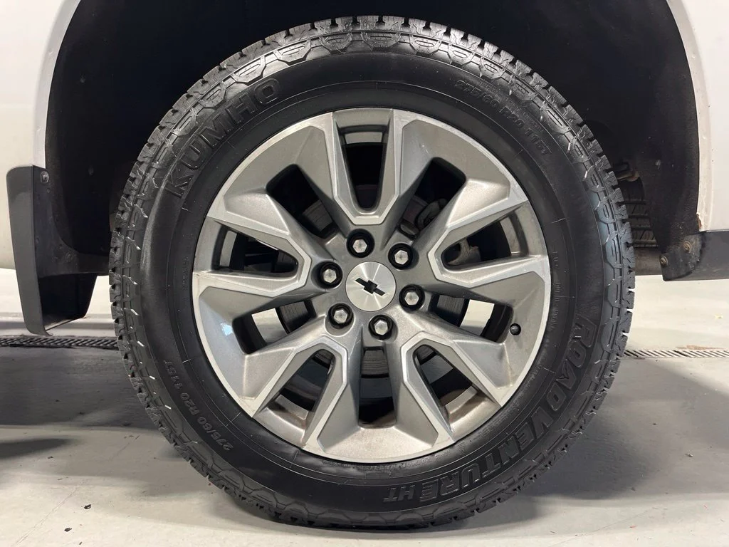 Used 2020 Summit White Chevrolet RST image 37