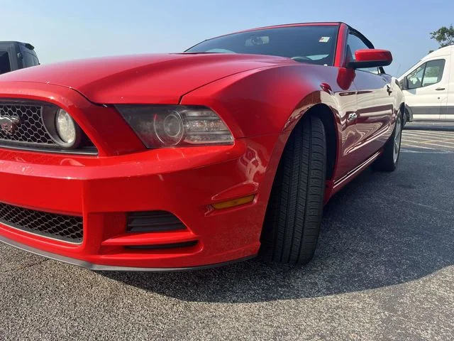 Used 2014 Red Ford GT Premium image 16