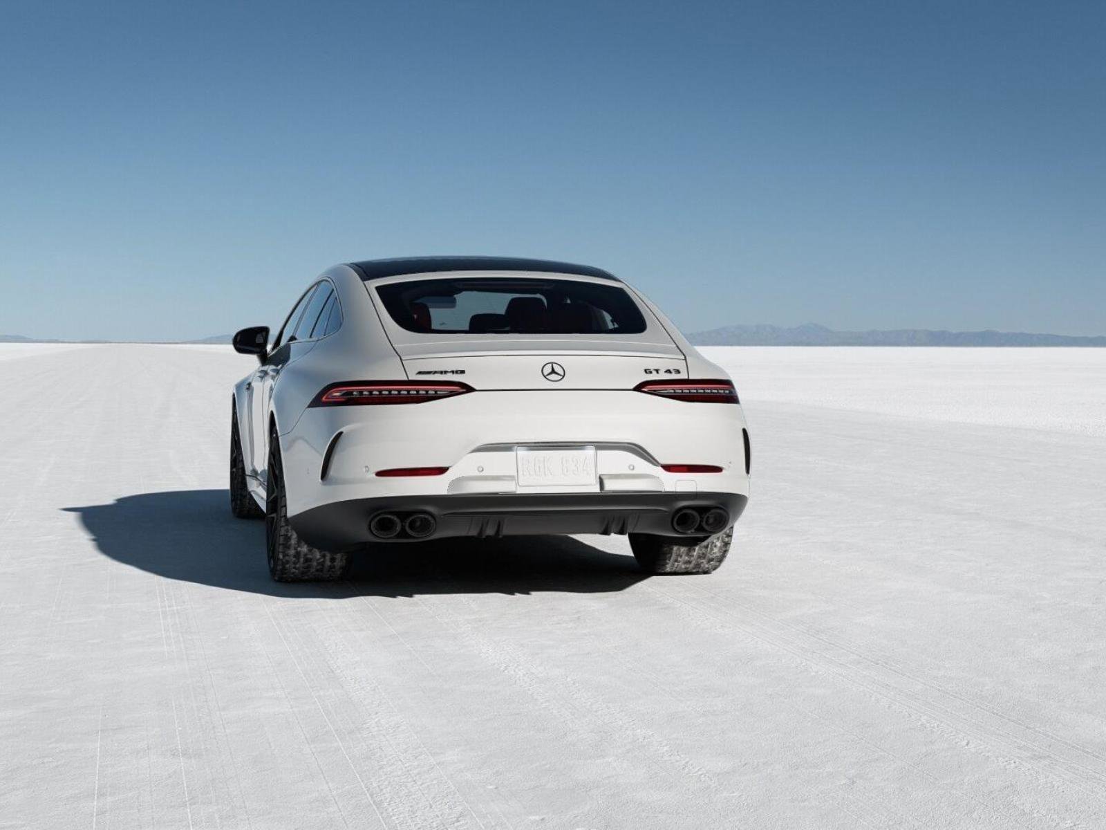 New 2026 MANUFAKTUR Moonlight White Metallic Mercedes-Benz Base image 26