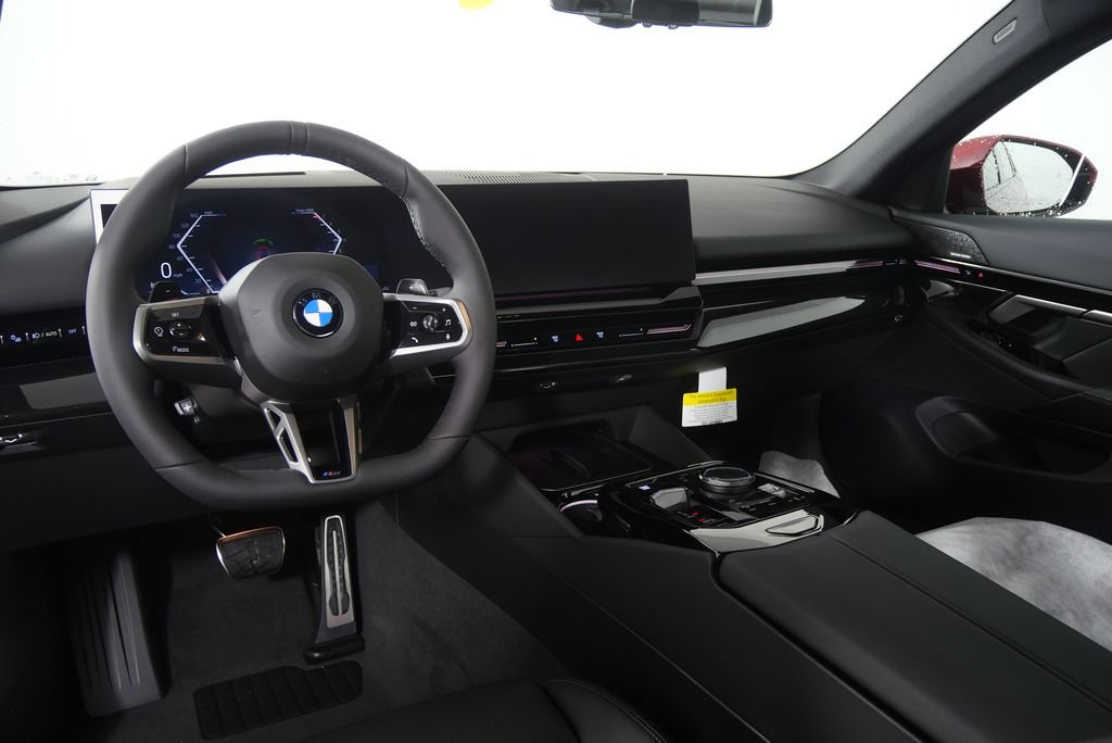 Used 2026 Vegas Red Metallic BMW 530i image 18