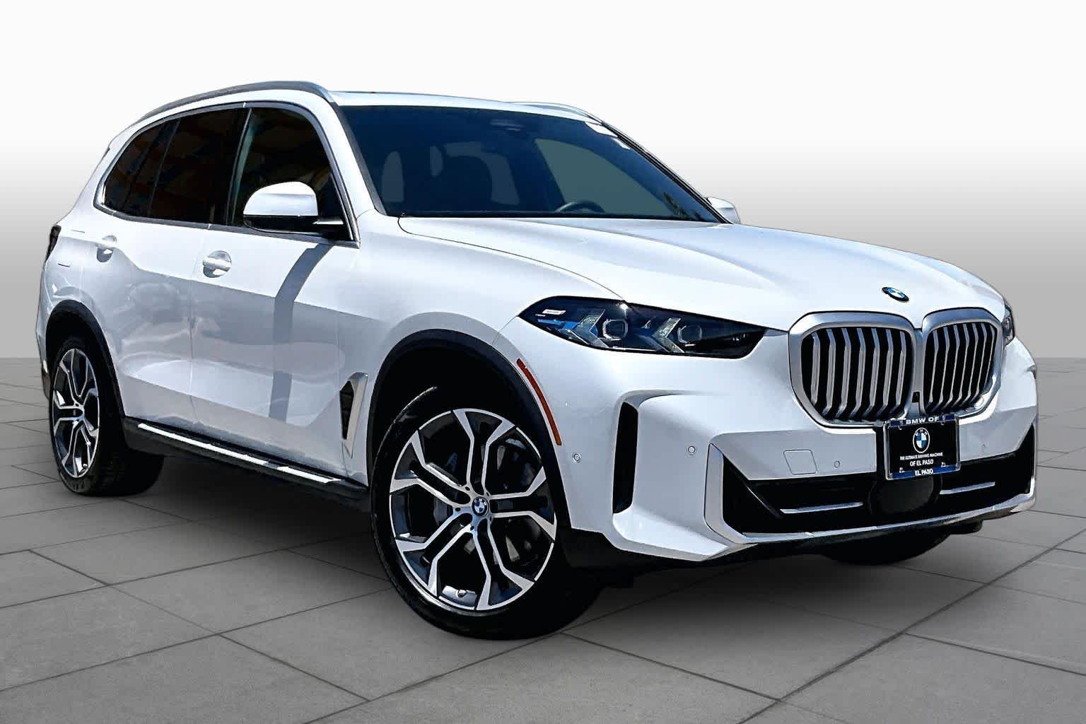 Used 2025 Mineral White Metallic BMW sDrive40i image 2