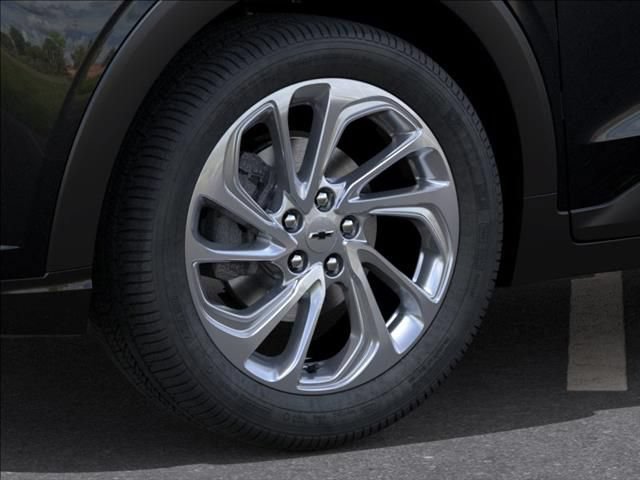 2027 Chevrolet Bolt LT - Photo 9