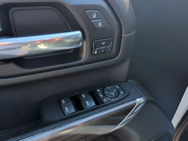 2023 Chevrolet Silverado 2500HD LTZ - Photo 20