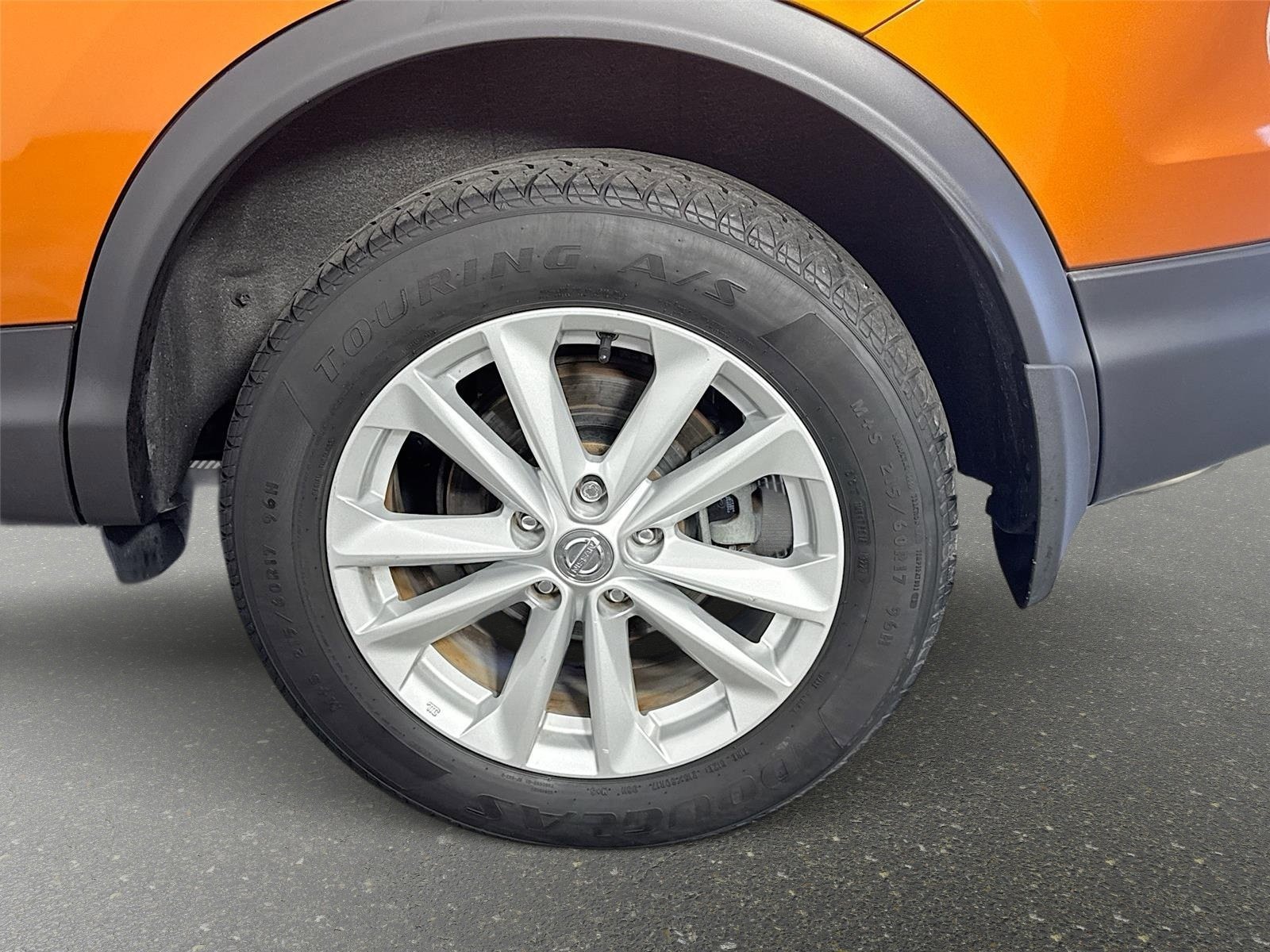 Used 2017 Monarch Orange Nissan SV image 28