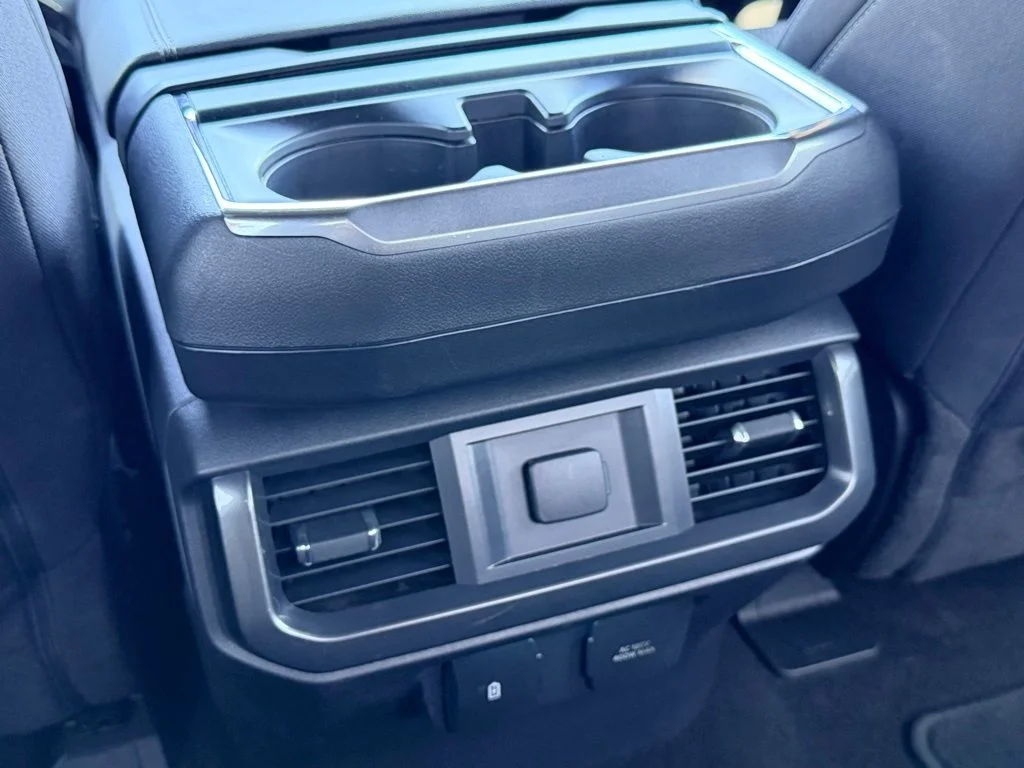 Used 2023 White Ford XLT image 21