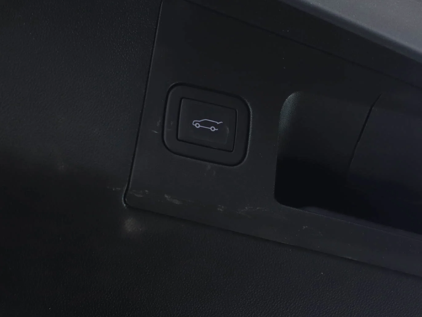 Used 2025 Gray Cadillac Luxury image 19