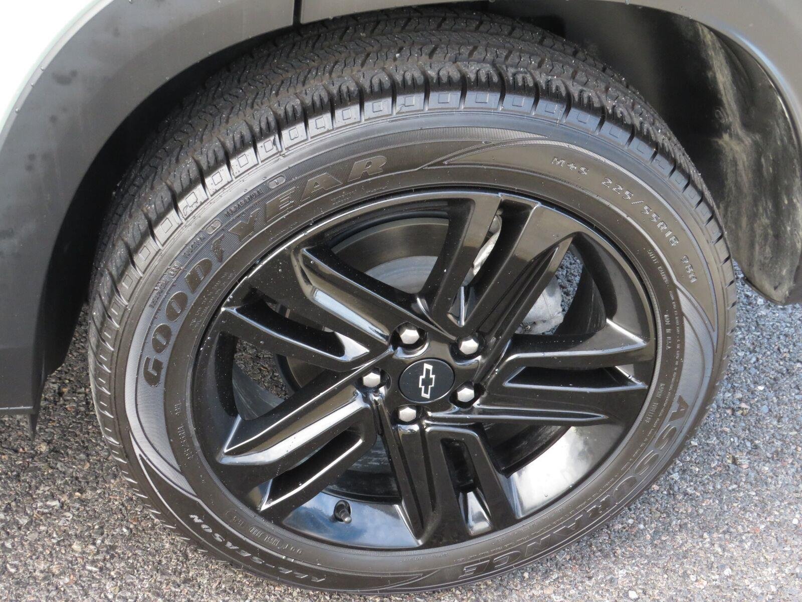 Used 2024 Cacti Green Chevrolet ACTIV image 15