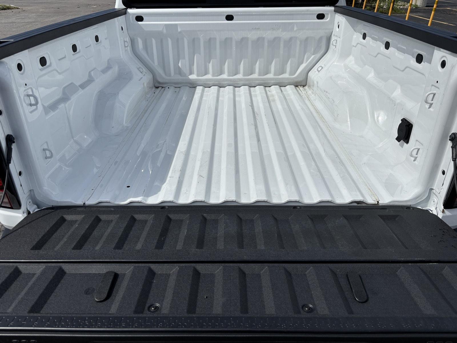 Used 2026 Summit White Chevrolet Z71 image 62
