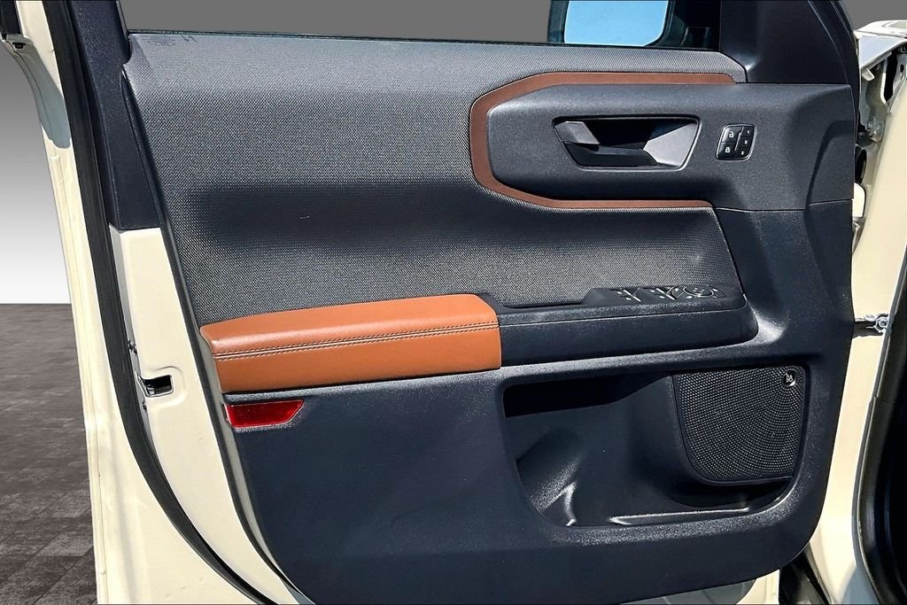 Used 2024 Desert Sand Ford Badlands image 12