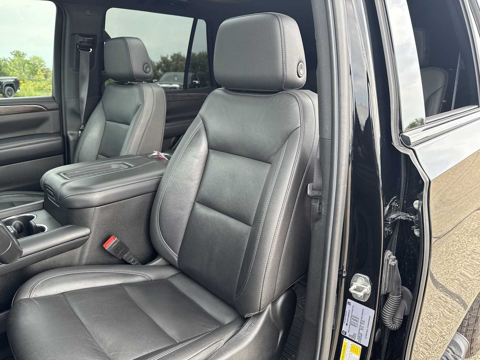 2021 Chevrolet Tahoe Z71 - Photo 13
