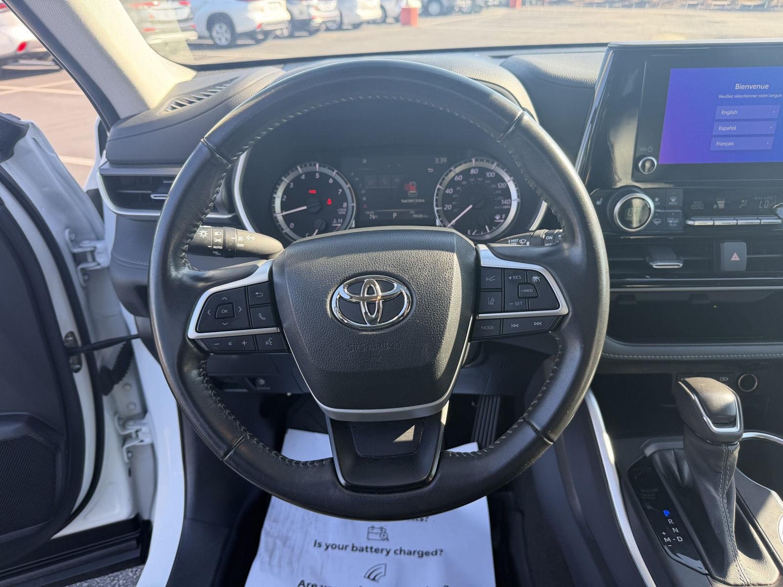 Used 2023 Wind Chill Pearl Toyota XLE image 18