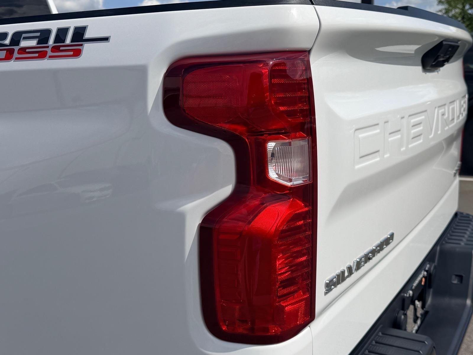 2024 Chevrolet Silverado 1500 Custom - Photo 17
