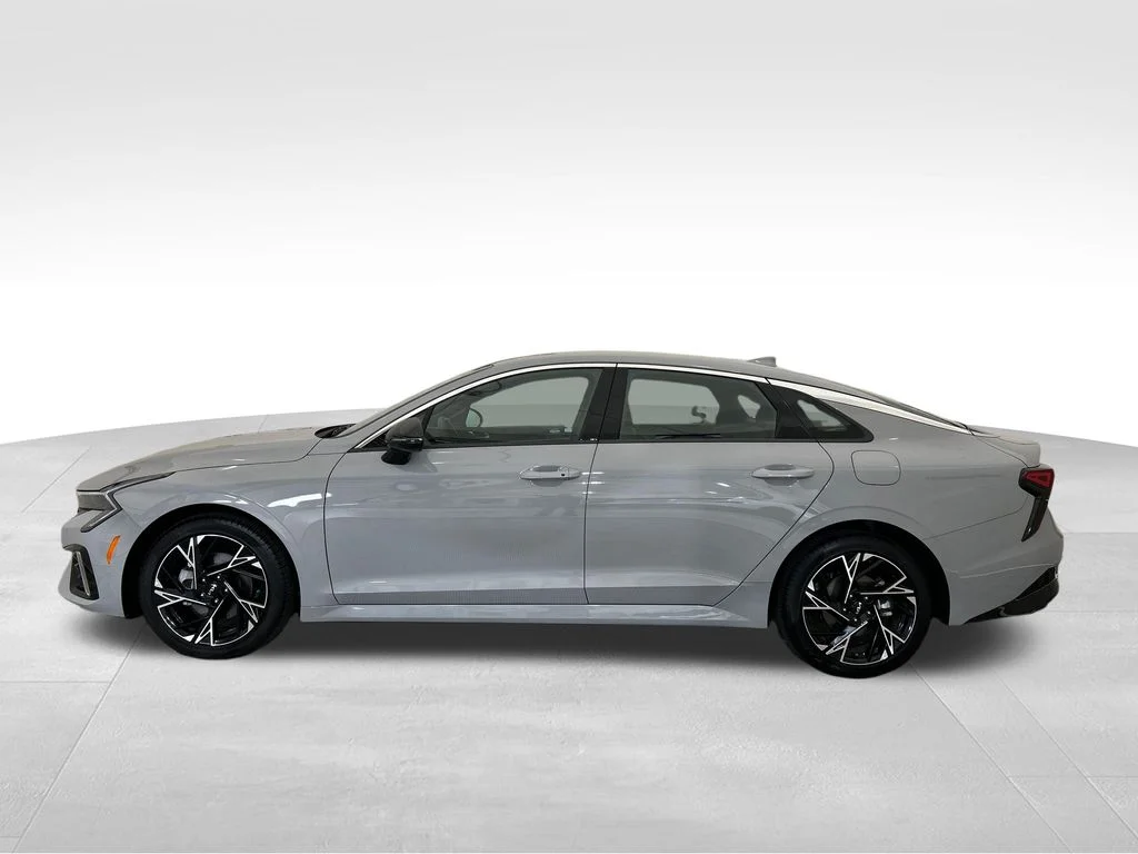 Used 2026 Gray Kia GT-Line image 2
