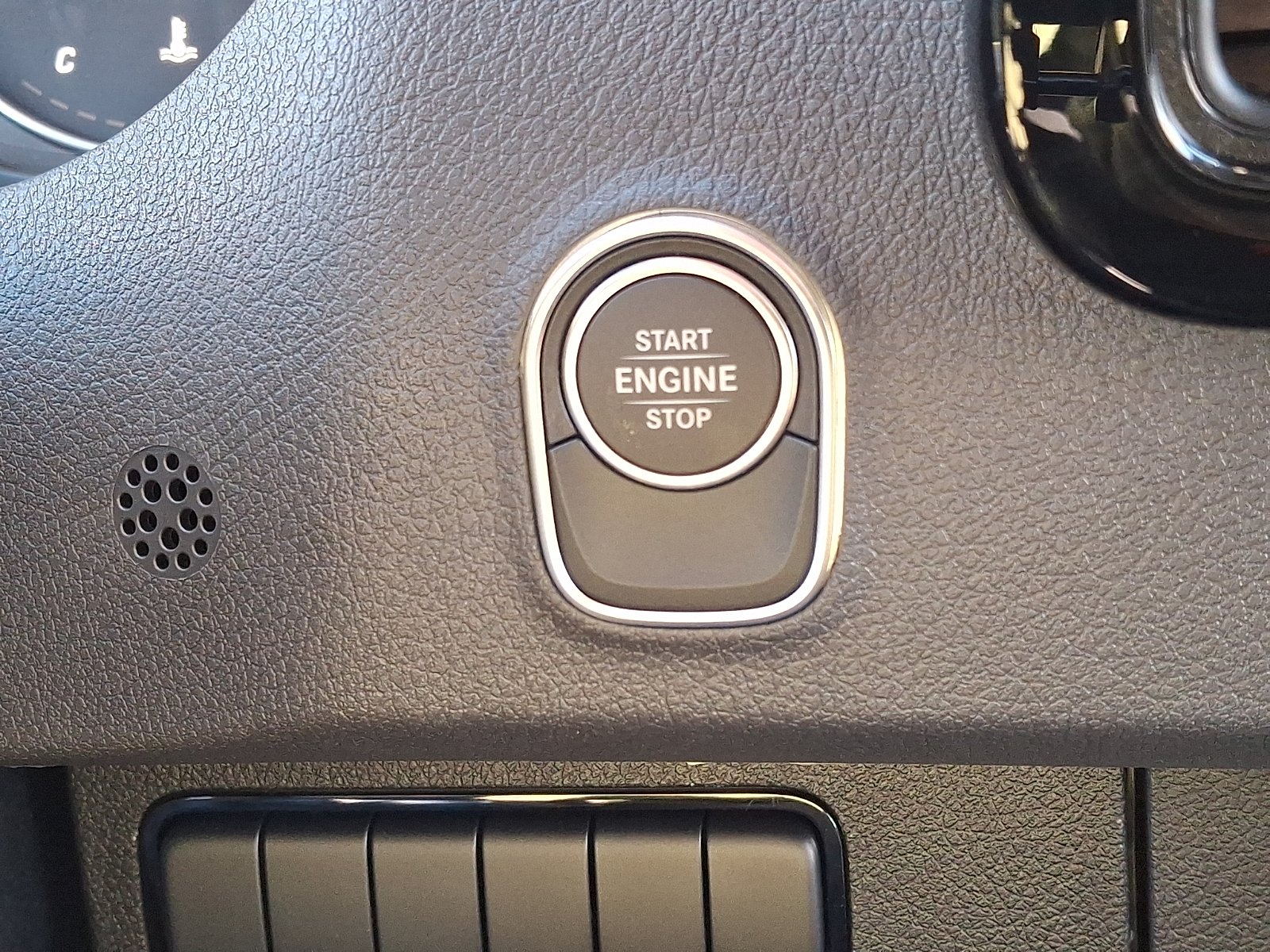 New 2026 Arctic White Mercedes-Benz High Roof 4-Cyl Diesel image 16