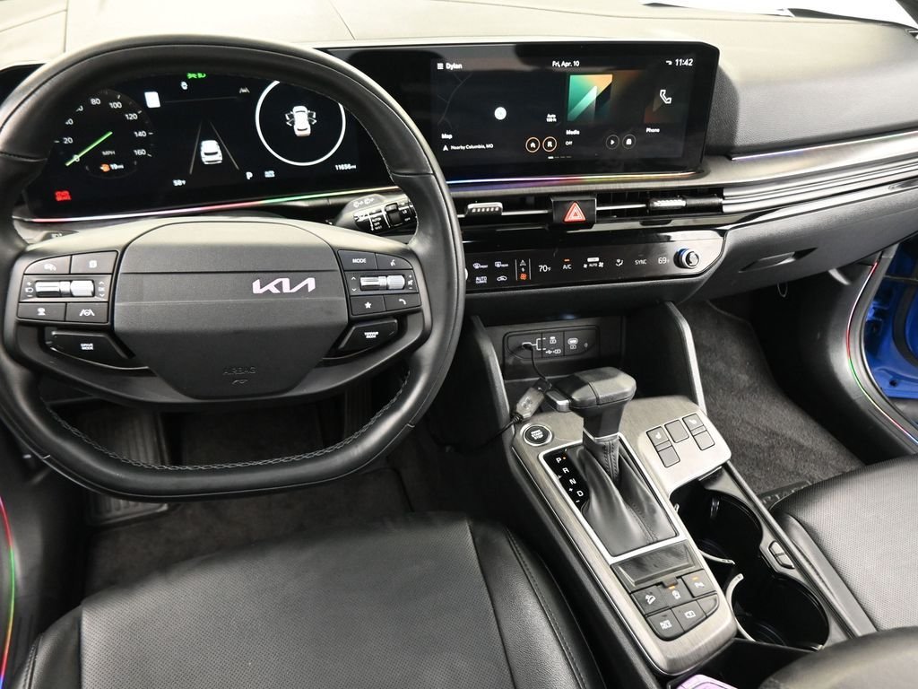 Used 2026 Blue Kia X-Line image 39