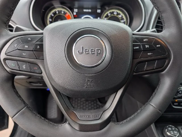 Used 2021 Black Jeep Trailhawk image 20