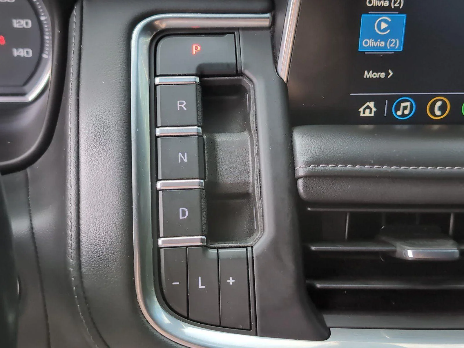 Used 2021 SHADOW GRAY METALLIC Chevrolet Z71 image 27